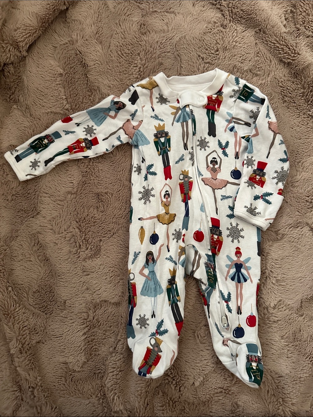 Nutcracker Holiday Print, 100% organic cotton, fold over mittens, double zipper